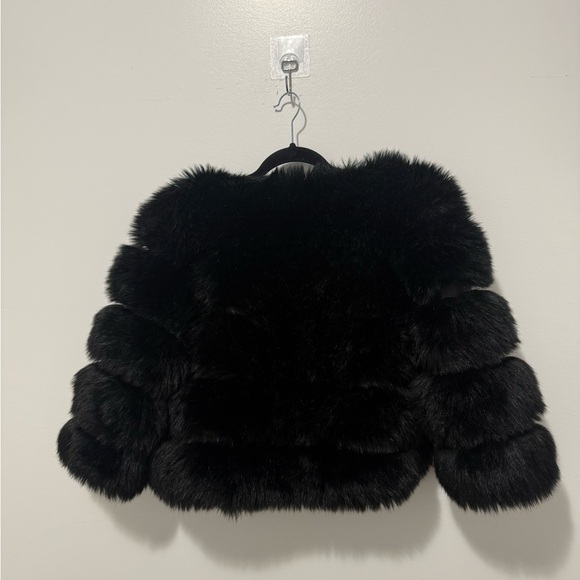 Luxurious Black Cropped Faux Fur Jacket 3/4 Sleeve | M (Fits Small) - Picture 3 of 4